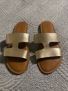 Amazon Essentials Metallic Gold Double-Band Slide Sandals